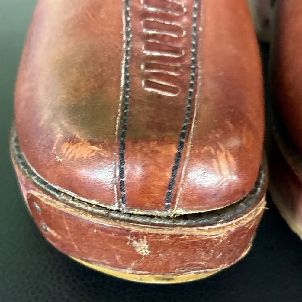 Woodwork by Thom McAn Vintage 1970s Clogs - Picture 3 of 11